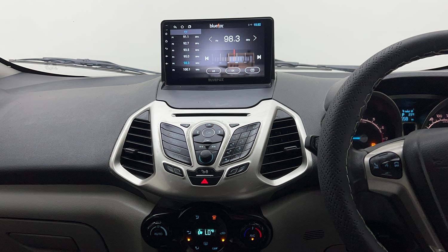 Used 2017 Ford EcoSport Titanium 1.5L Ti-VCT AT Petrol Automatic top_features Integrated (in-dash) music system