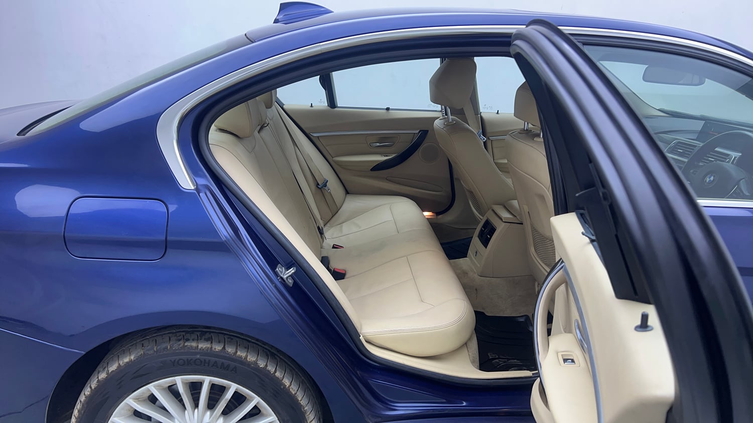Used 2018 BMW 3 Series 320d Luxury Line Diesel Automatic interior RIGHT SIDE REAR DOOR CABIN VIEW