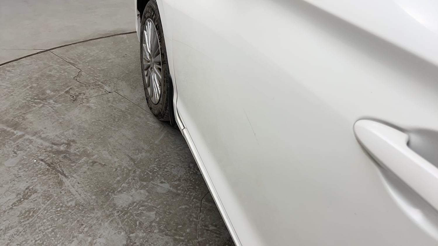 Used 2022 Honda City V CVT Petrol Petrol Automatic dents MINOR SCRATCH