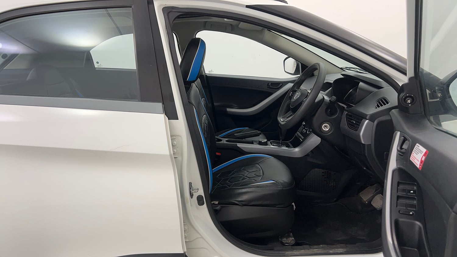 Used 2022 Tata Nexon XMA (S) Diesel Diesel Automatic interior RIGHT SIDE FRONT DOOR CABIN VIEW