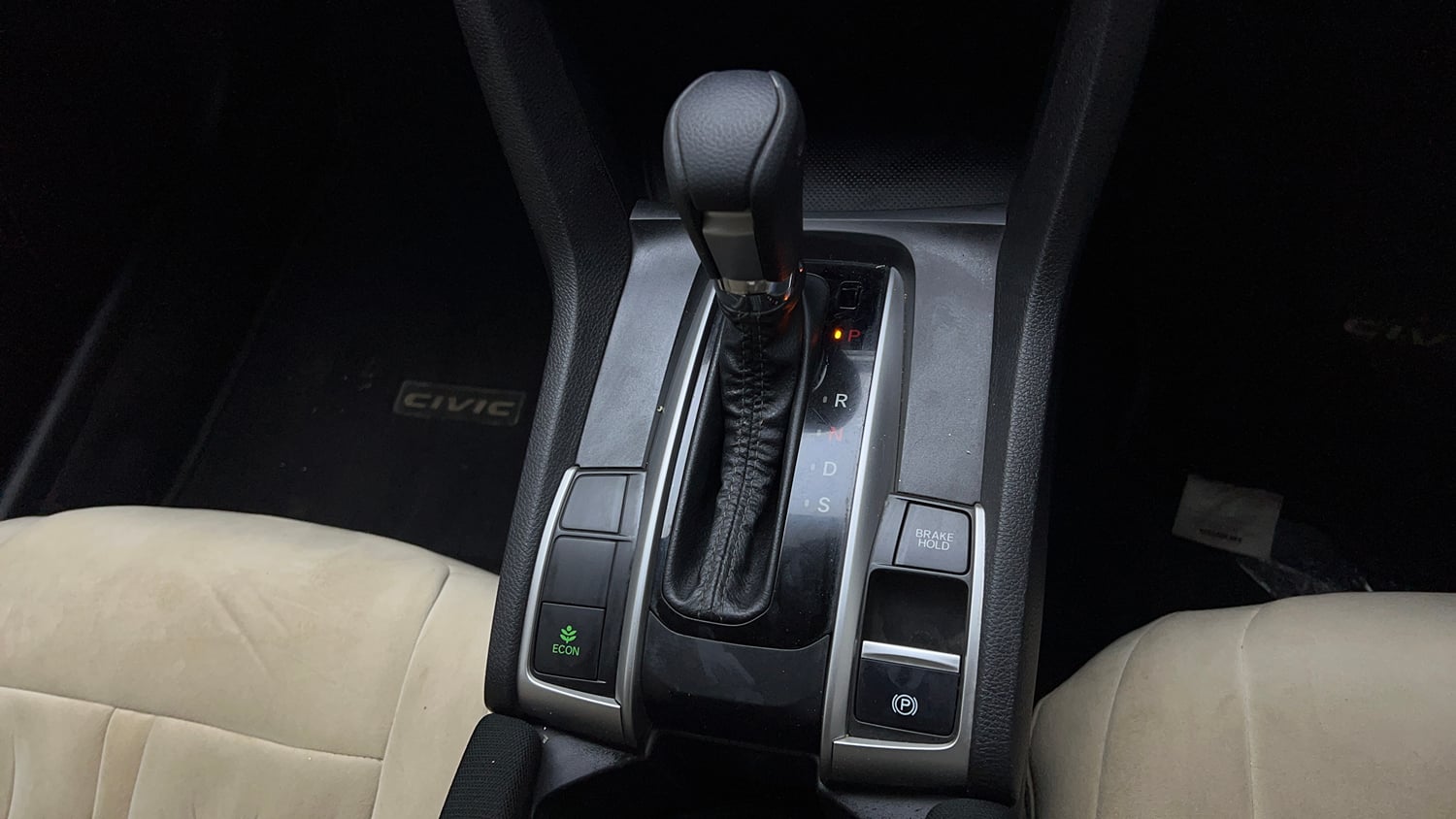 Used 2019 Honda Civic V CVT Petrol Petrol Automatic interior GEAR  KNOB VIEW