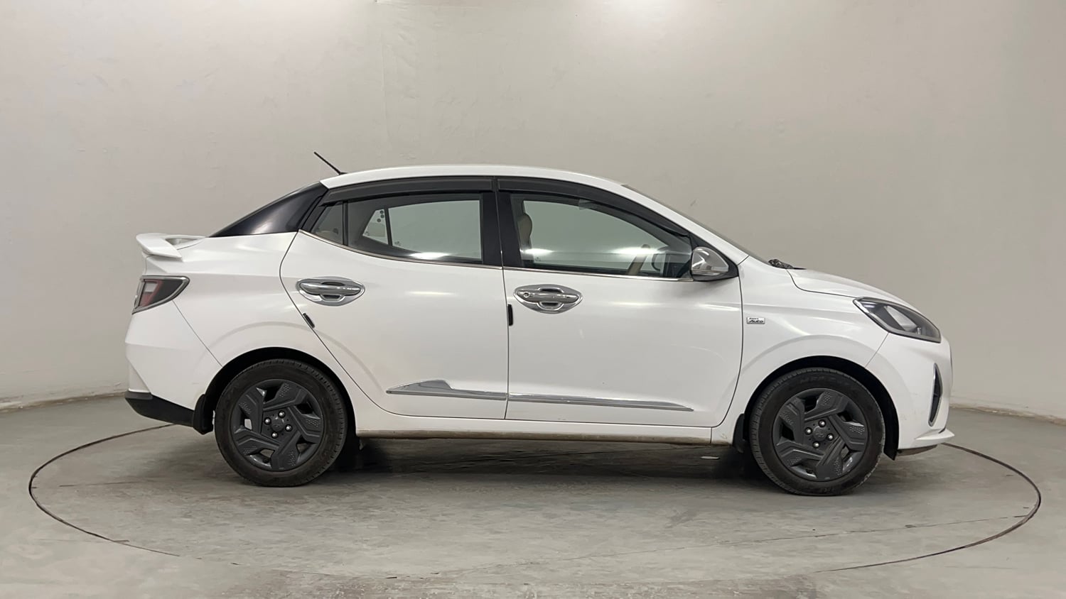 Used 2022 Hyundai Aura S 1.2 AMT Petrol Petrol Automatic exterior RIGHT SIDE VIEW