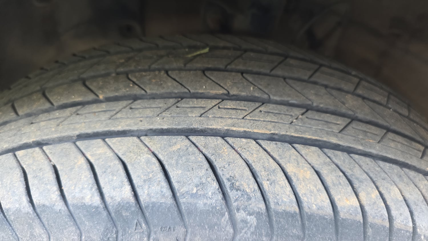 Used 2022 Hyundai Venue SX 1.2 Petrol Petrol Manual tyres LEFT FRONT TYRE TREAD VIEW