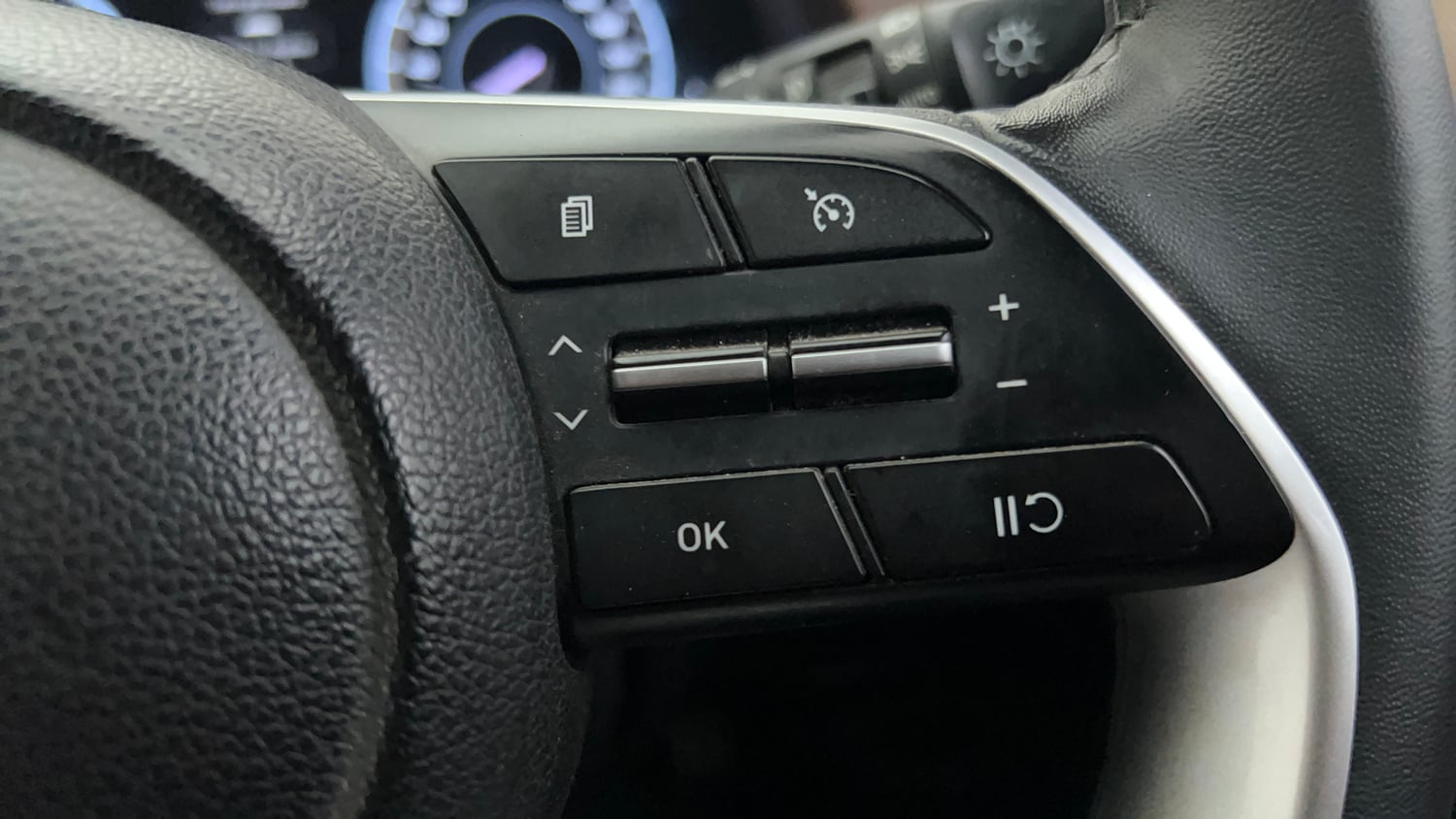 Used 2023 Hyundai Creta SX 1.5 Petrol Petrol Manual top_features Cruise control