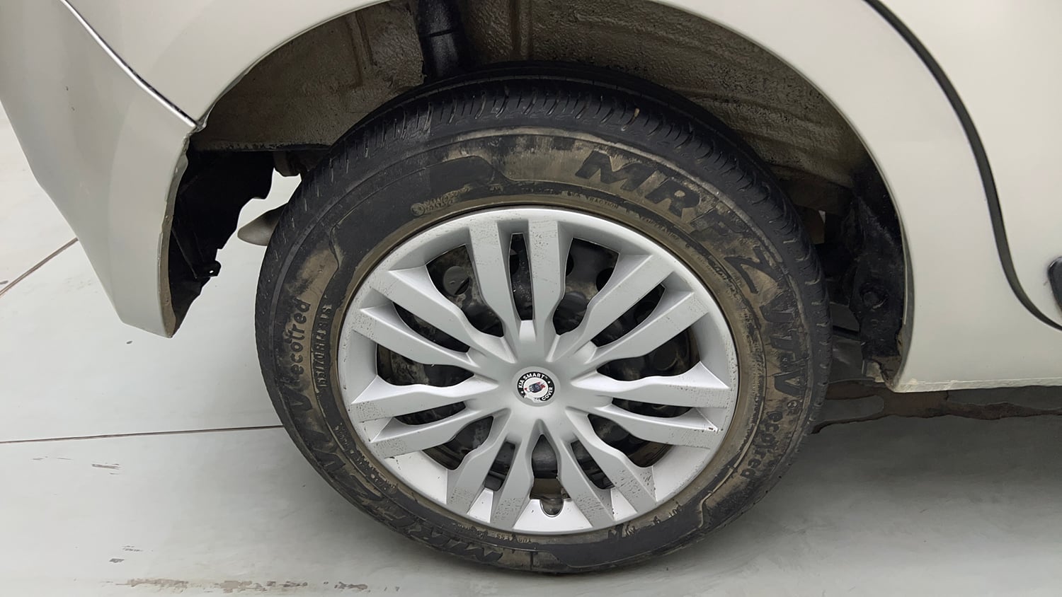 Used 2024 Maruti Suzuki Wagon R VXI 1.0 CNG Cng Manual tyres RIGHT REAR TYRE RIM VIEW