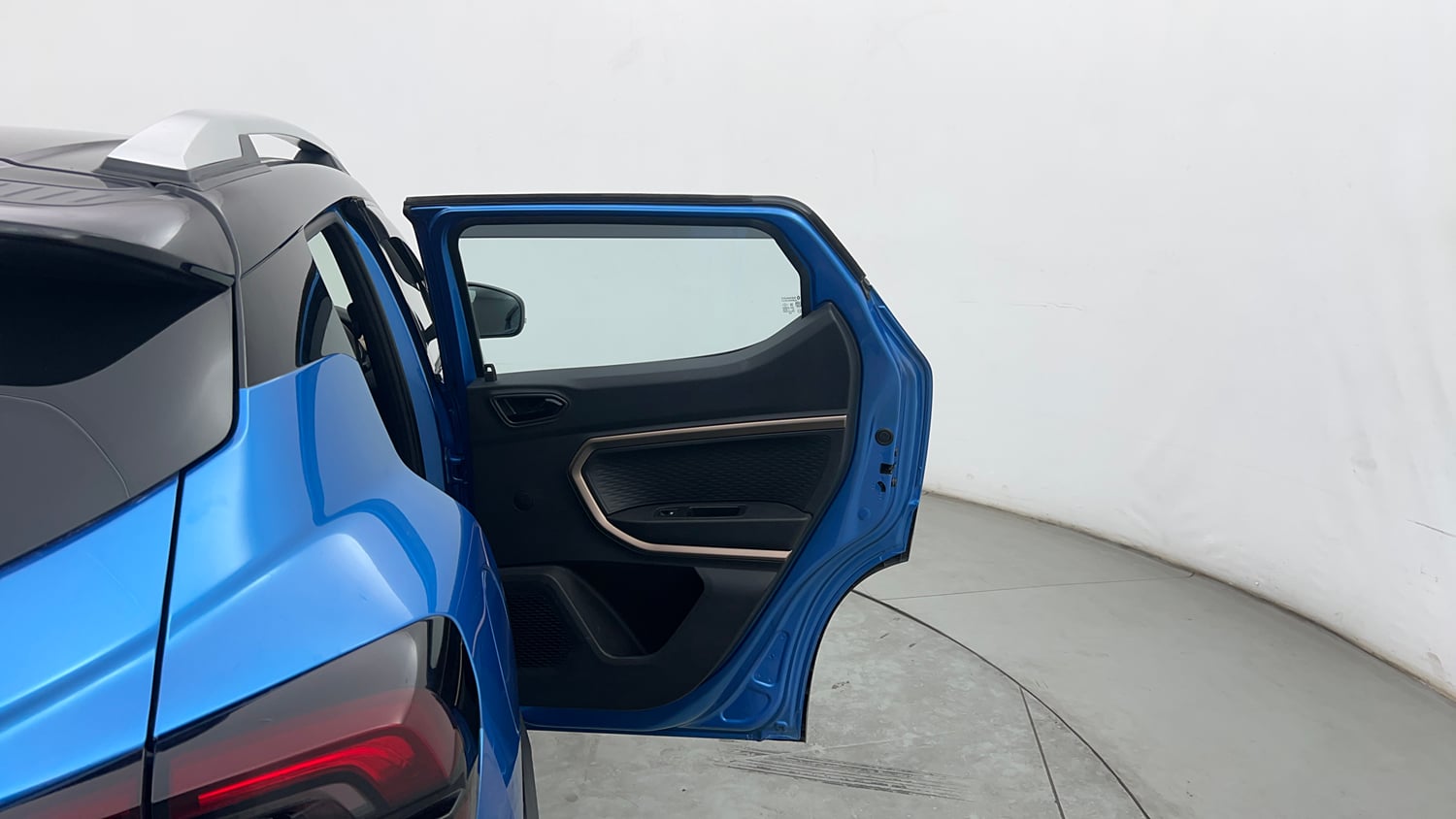 Used 2021 Renault Kiger RXT 1.0 Turbo MT Dual Tone Petrol Manual interior RIGHT REAR DOOR OPEN VIEW