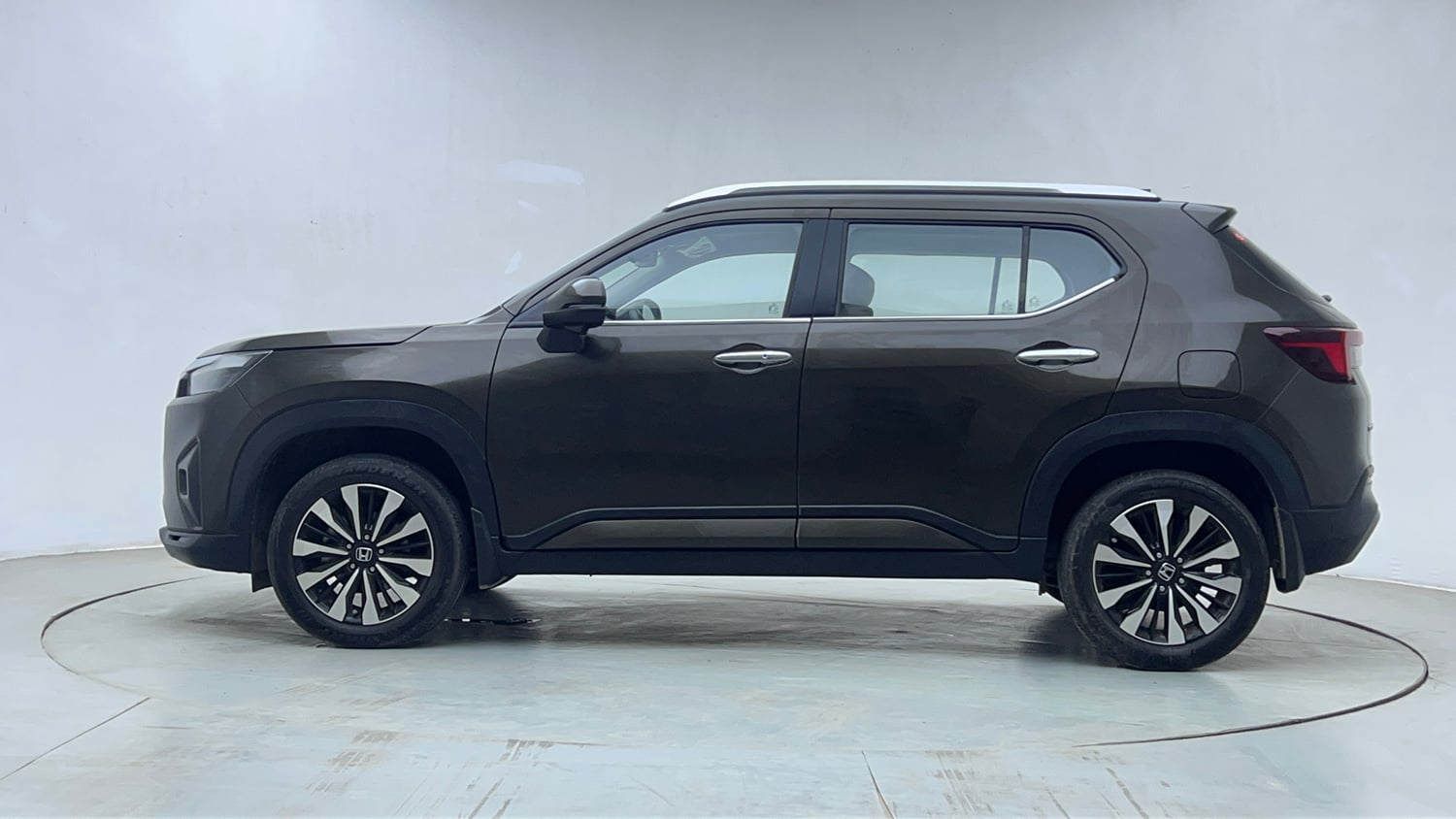 Used 2024 Honda Elevate ZX CVT Petrol Automatic exterior LEFT SIDE VIEW