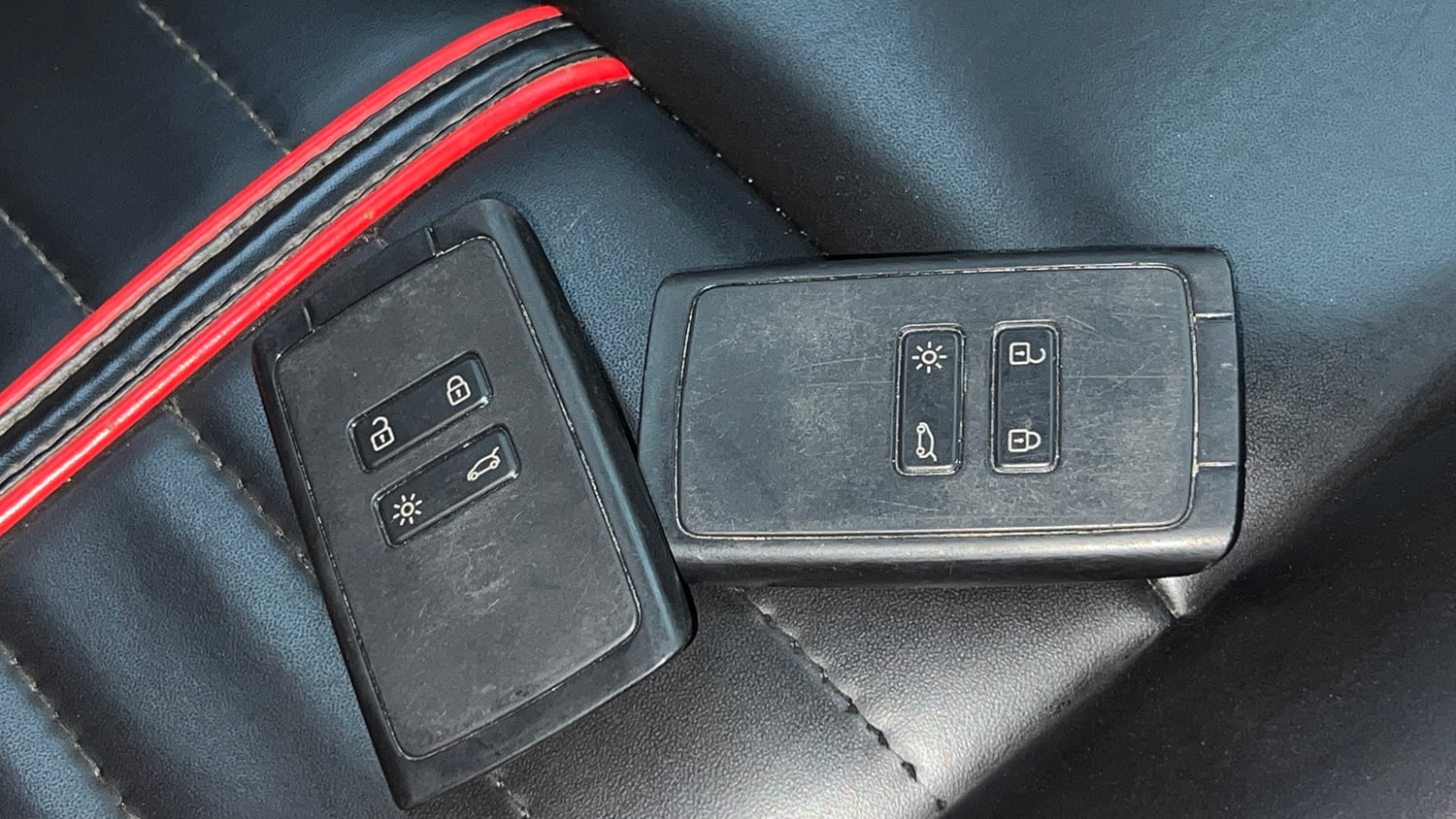 Used 2024 Renault Triber RXZ Petrol Manual extra CAR KEY VIEW