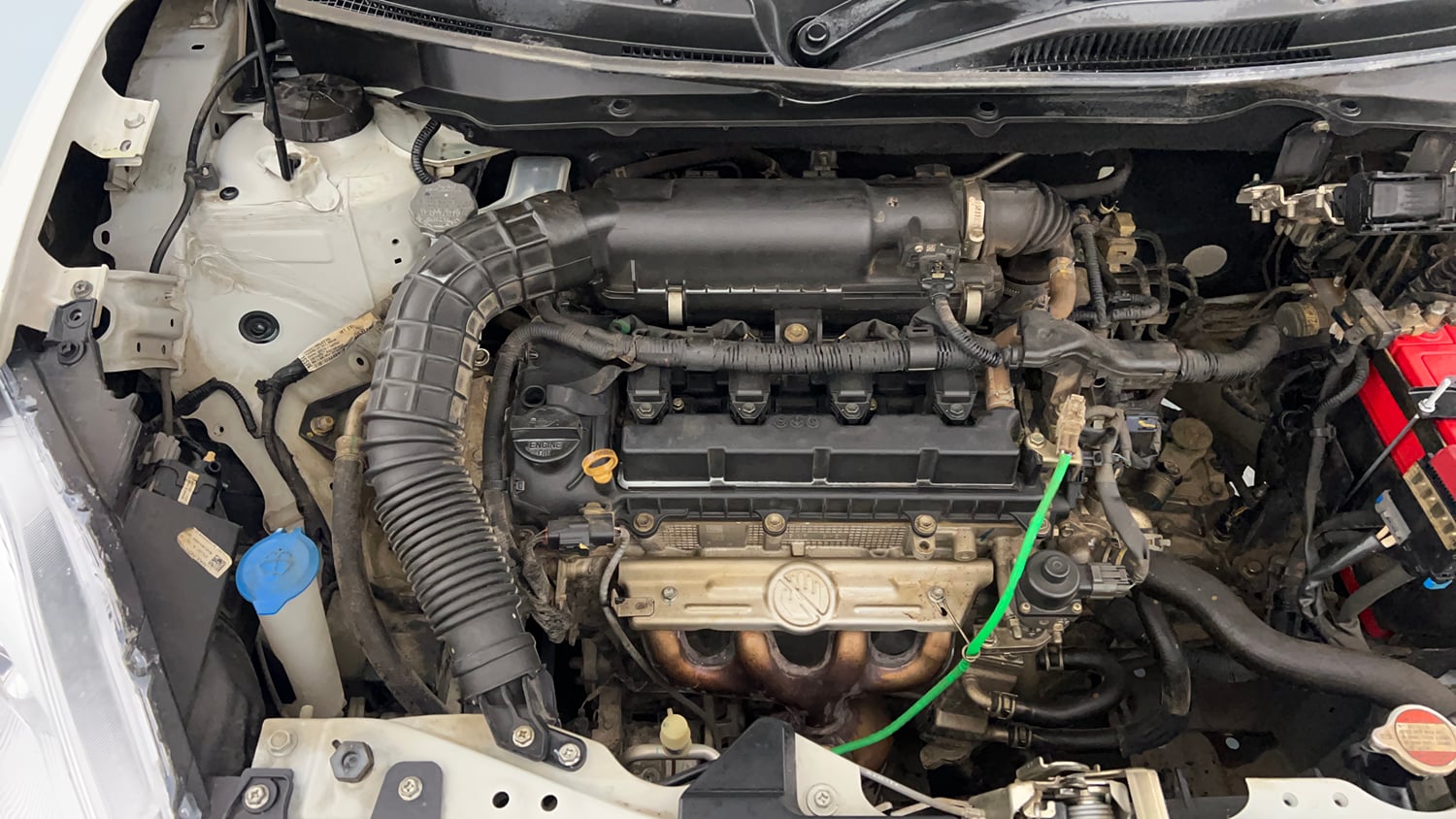 Used 2020 Maruti Suzuki Dzire ZXi Petrol Manual engine ENGINE RIGHT SIDE VIEW