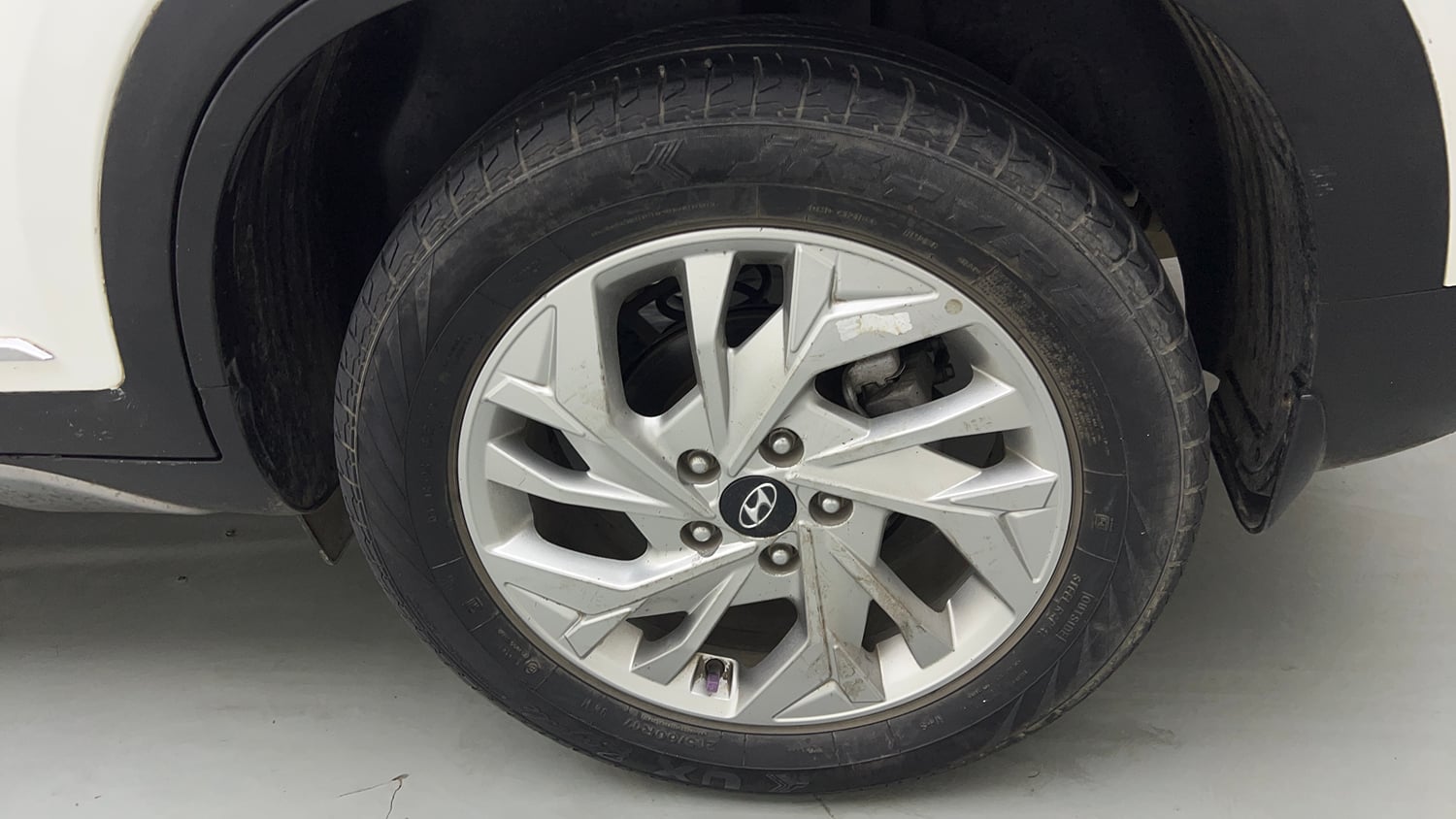Used 2022 Hyundai Creta SX 1.5 Petrol Executive Petrol Manual tyres LEFT REAR TYRE RIM VIEW