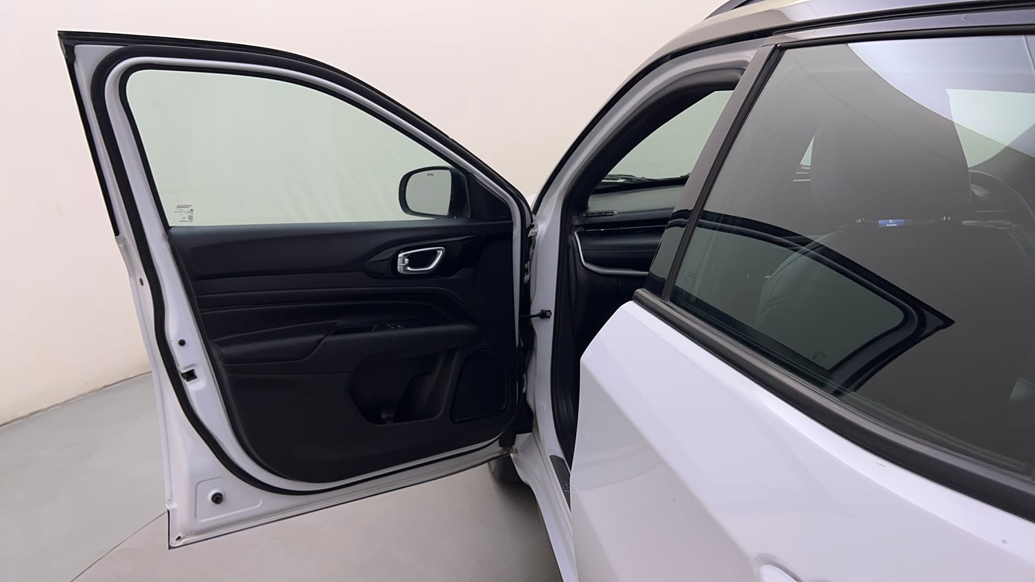 Used 2022 Jeep Compass 5th Anniversary Edition 1.4 Petrol DCT Petrol Automatic interior LEFT FRONT DOOR OPEN VIEW