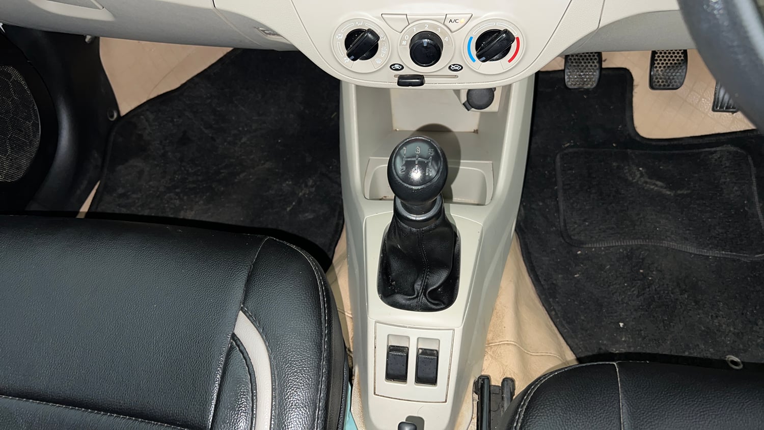 Used 2023 Maruti Suzuki Alto 800 VXi Petrol Manual interior GEAR  KNOB VIEW