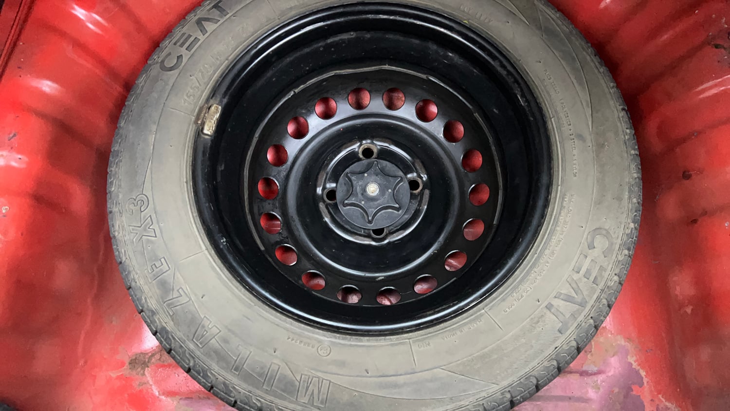 Used 2016 Datsun GO T Petrol Manual tyres SPARE TYRE VIEW