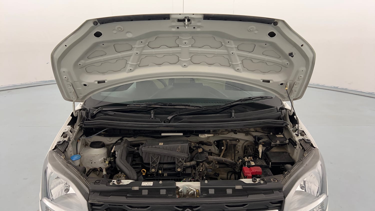 Used 2022 Maruti Suzuki Wagon R LXI 1.0 Petrol Manual engine ENGINE & BONNET OPEN FRONT VIEW