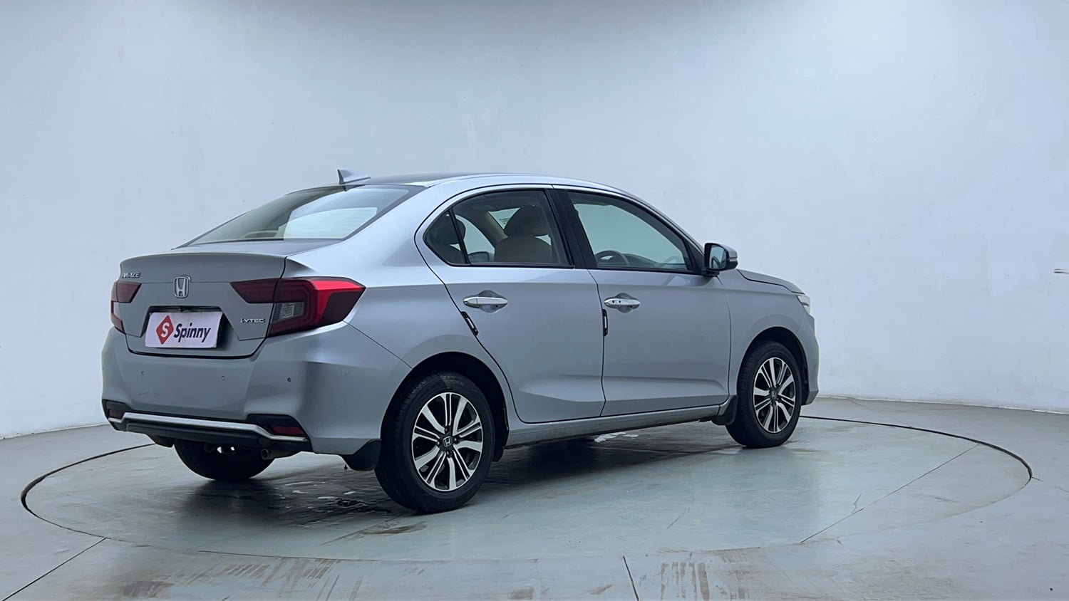 Used 2022 Honda Amaze VX CVT 1.2 Petrol Petrol Automatic exterior RIGHT REAR CORNER VIEW