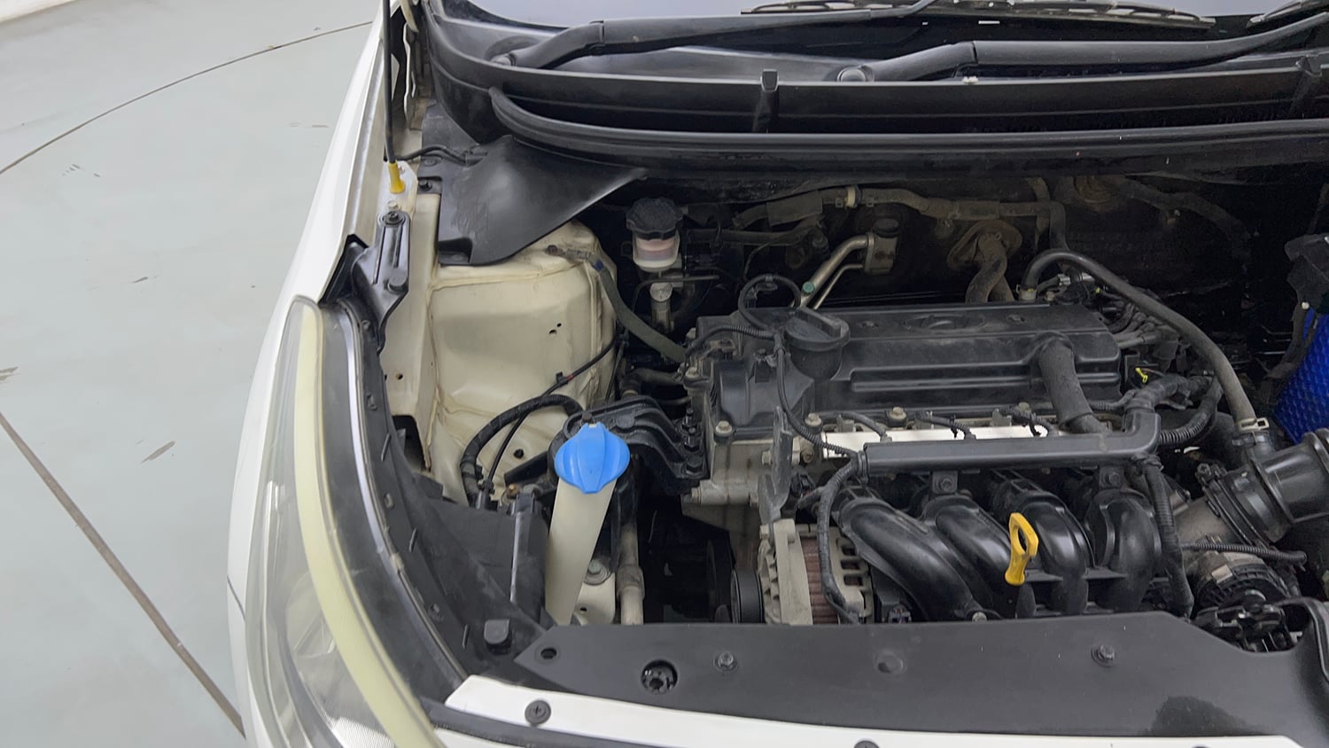 Used 2016 Hyundai Elite i20 Magna 1.2 Petrol Manual engine ENGINE RIGHT SIDE VIEW