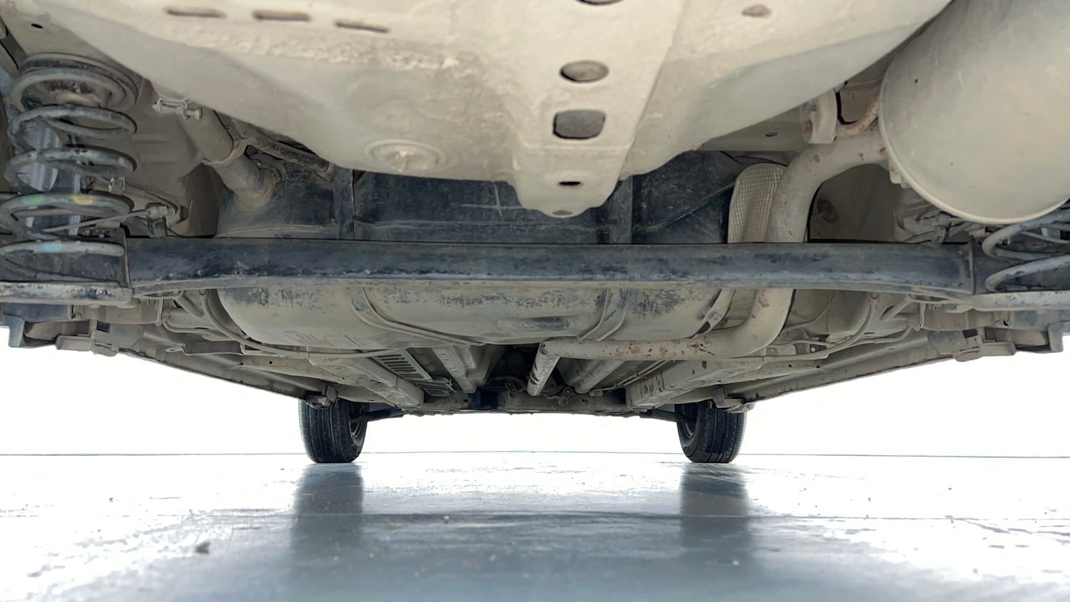 Used 2017 Maruti Suzuki Swift Dzire VDI Diesel Manual extra REAR UNDERBODY VIEW (TAKEN FROM REAR)