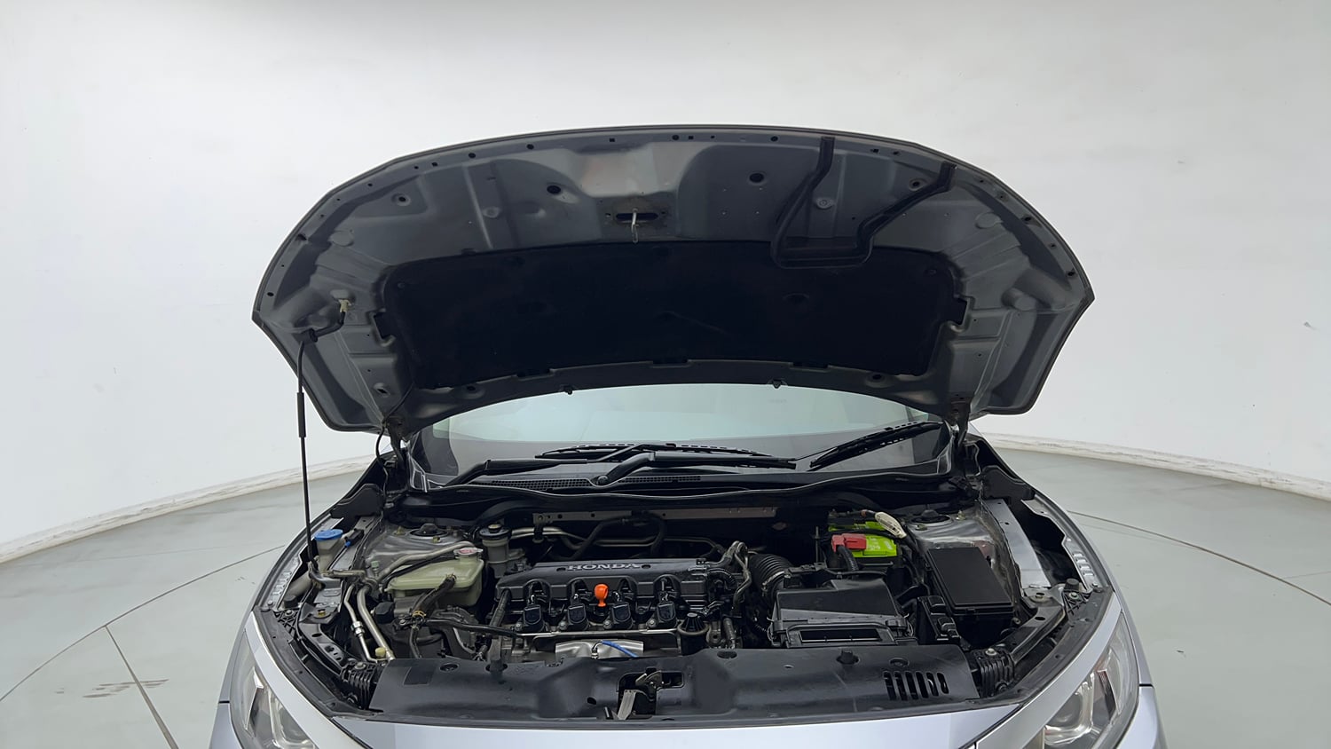 Used 2019 Honda Civic V CVT Petrol Petrol Automatic engine ENGINE & BONNET OPEN FRONT VIEW