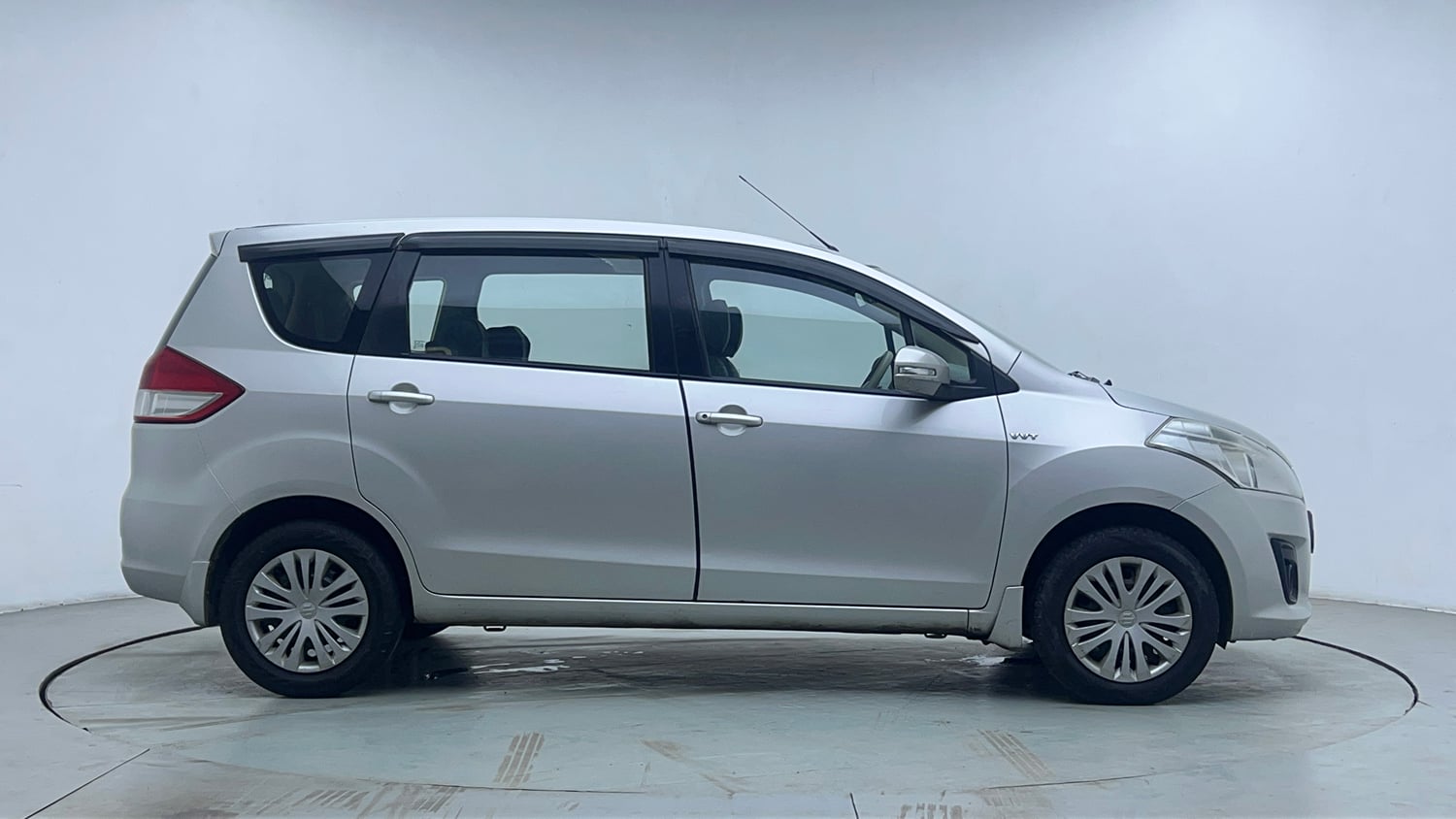 Used 2013 Maruti Suzuki Ertiga Vxi Petrol Manual exterior RIGHT SIDE VIEW
