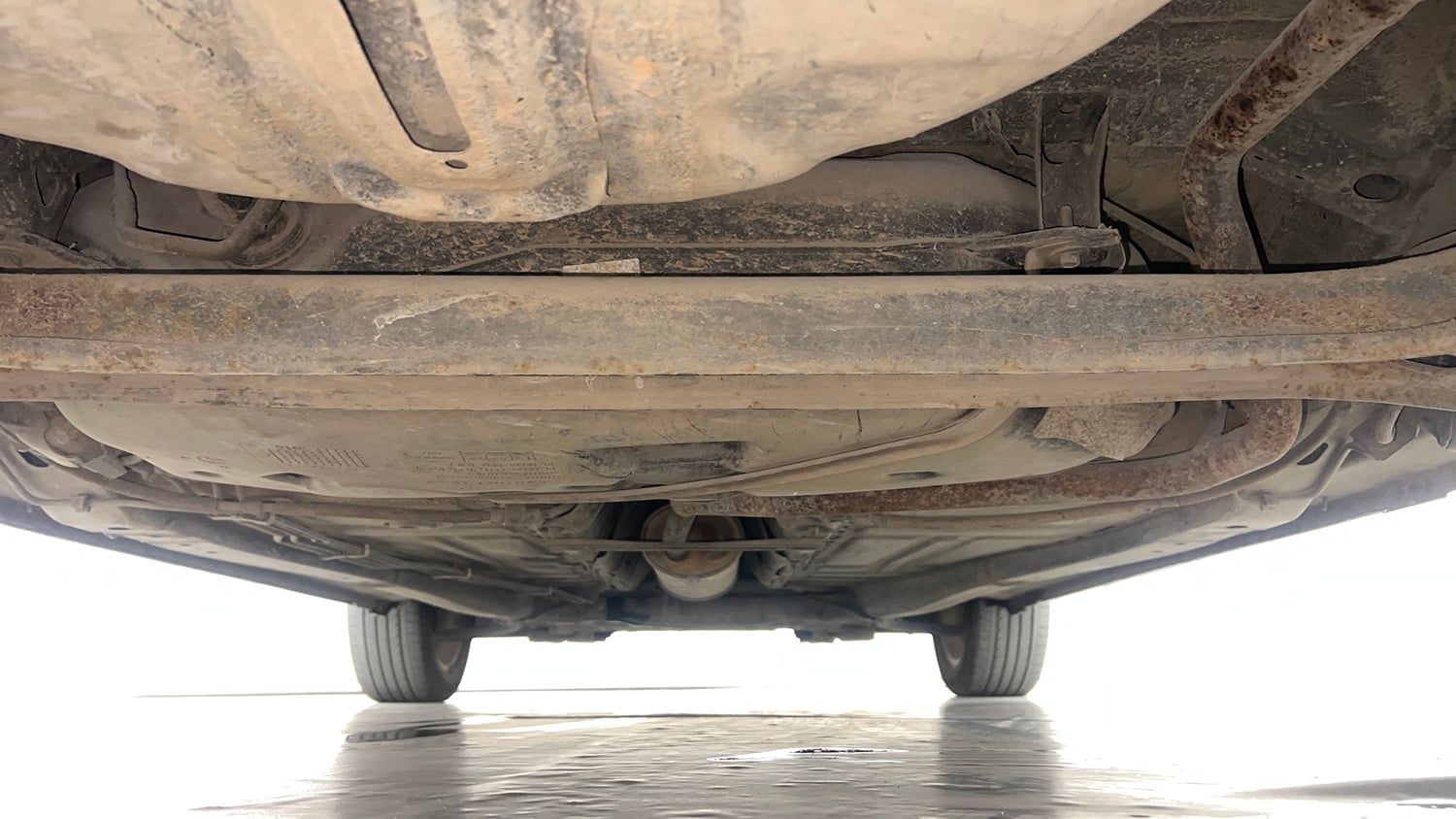 Used 2016 Maruti Suzuki Baleno Zeta 1.2 Petrol Manual extra REAR UNDERBODY VIEW (TAKEN FROM REAR)