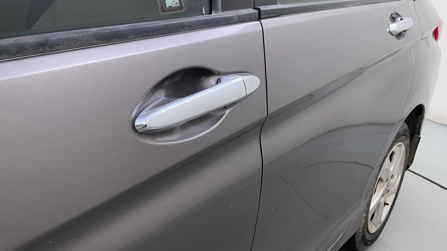 Used 2014 Honda City V Petrol Manual dents MINOR SCRATCH