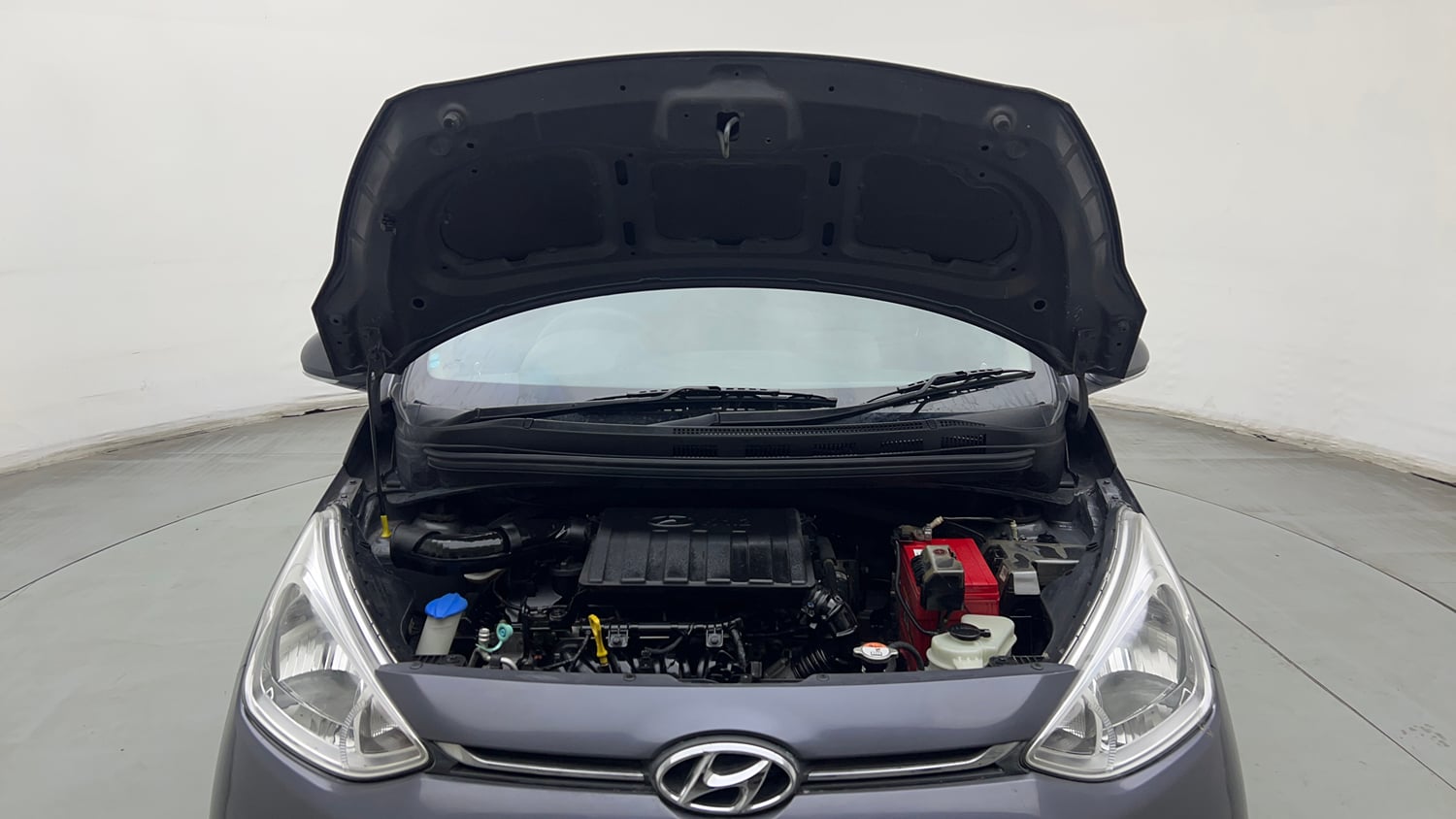 Used 2018 Hyundai Grand i10 Sportz 1.2 Kappa VTVT Petrol Manual engine ENGINE & BONNET OPEN FRONT VIEW