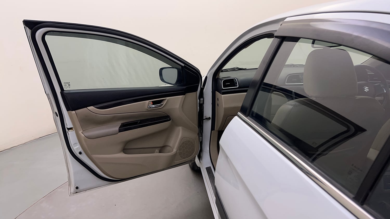 Used 2016 Maruti Suzuki Ciaz ZDi+ SHVS Diesel Manual interior LEFT FRONT DOOR OPEN VIEW