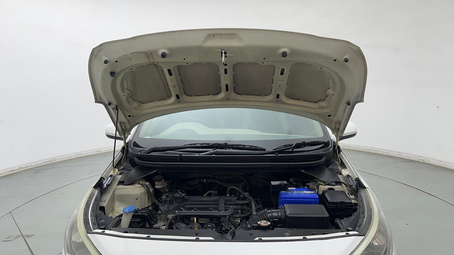 Used 2016 Hyundai Elite i20 Magna 1.2 Petrol Manual engine ENGINE & BONNET OPEN FRONT VIEW