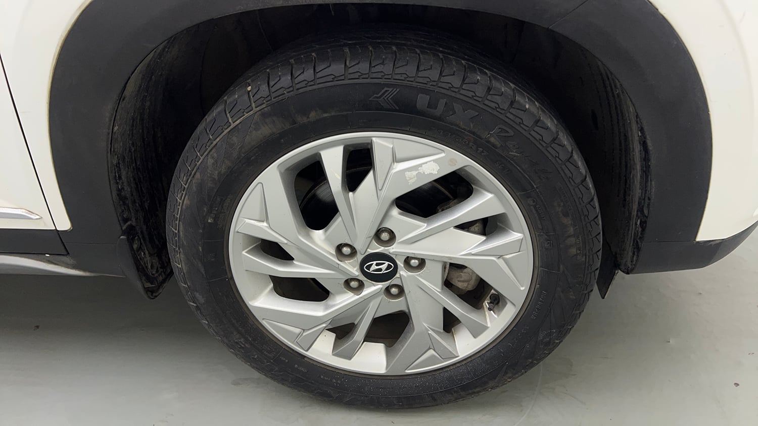 Used 2022 Hyundai Creta SX 1.5 Petrol Executive Petrol Manual tyres RIGHT FRONT TYRE RIM VIEW