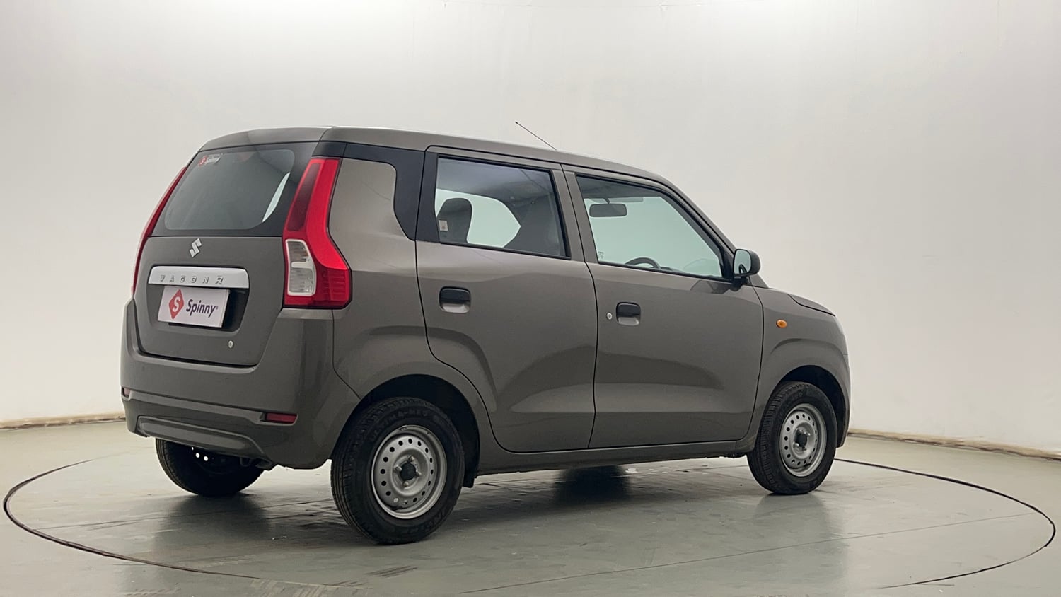 Used 2025 Maruti Suzuki Wagon R LXI 1.0 Petrol Manual exterior RIGHT REAR CORNER VIEW