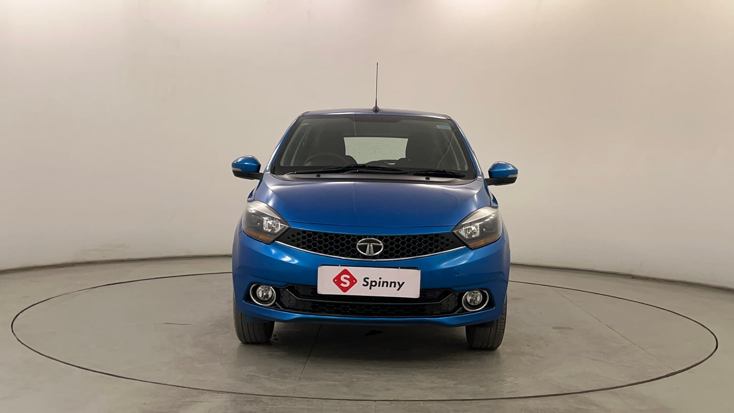 Used 2019 Tata Tiago Revotron XZ Plus Petrol Manual exterior FRONT VIEW