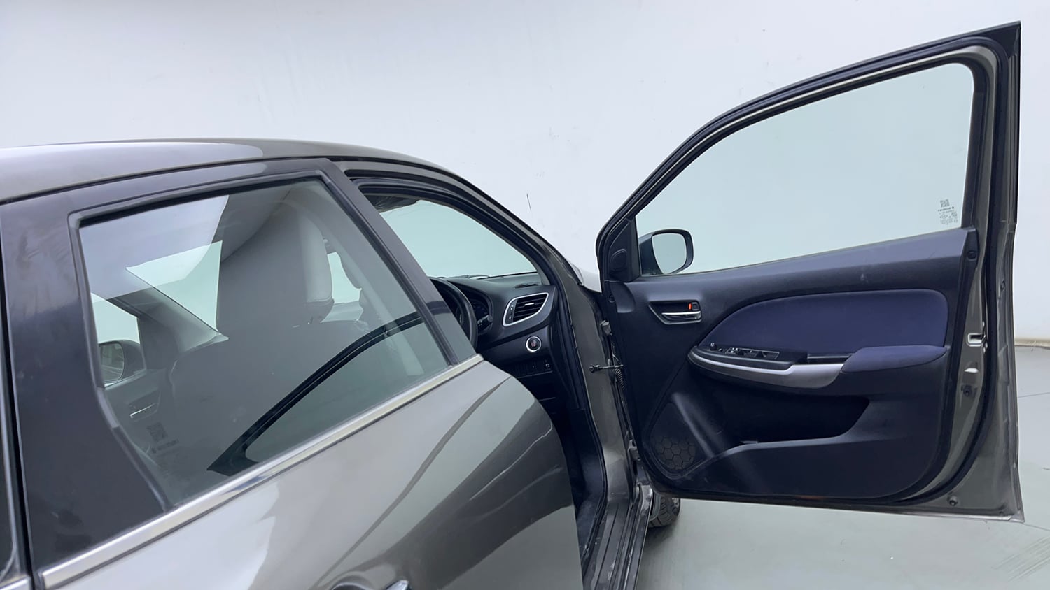 Used 2019 Maruti Suzuki Baleno Zeta Petrol Manual interior RIGHT FRONT DOOR OPEN VIEW