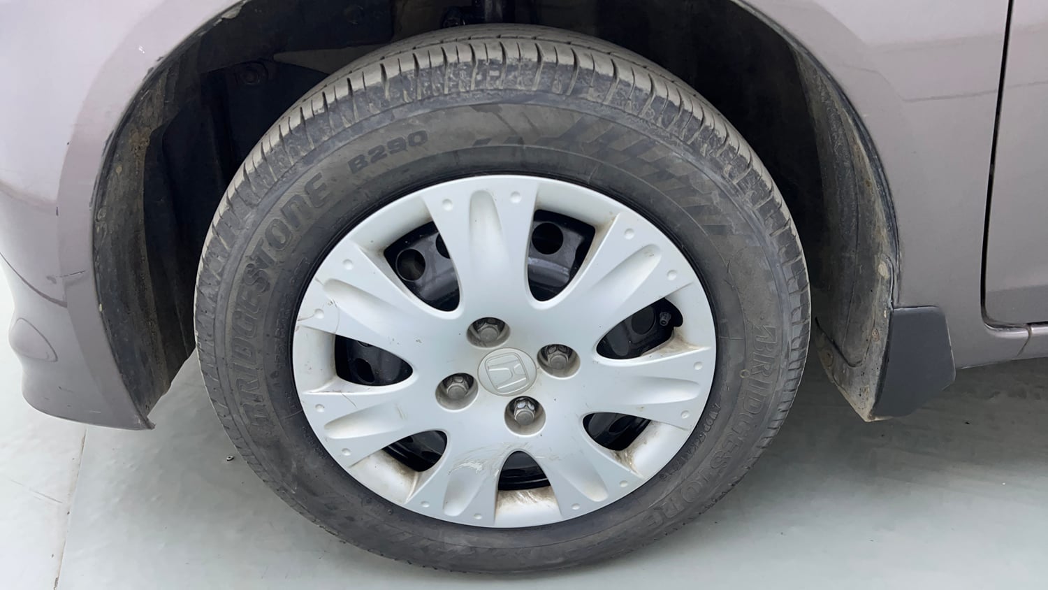 Used 2016 Honda Brio S MT Petrol Manual tyres LEFT FRONT TYRE RIM VIEW