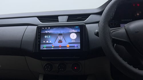 Used 2023 Renault Triber RXE Petrol Manual interior MUSIC SYSTEM & AC CONTROL VIEW
