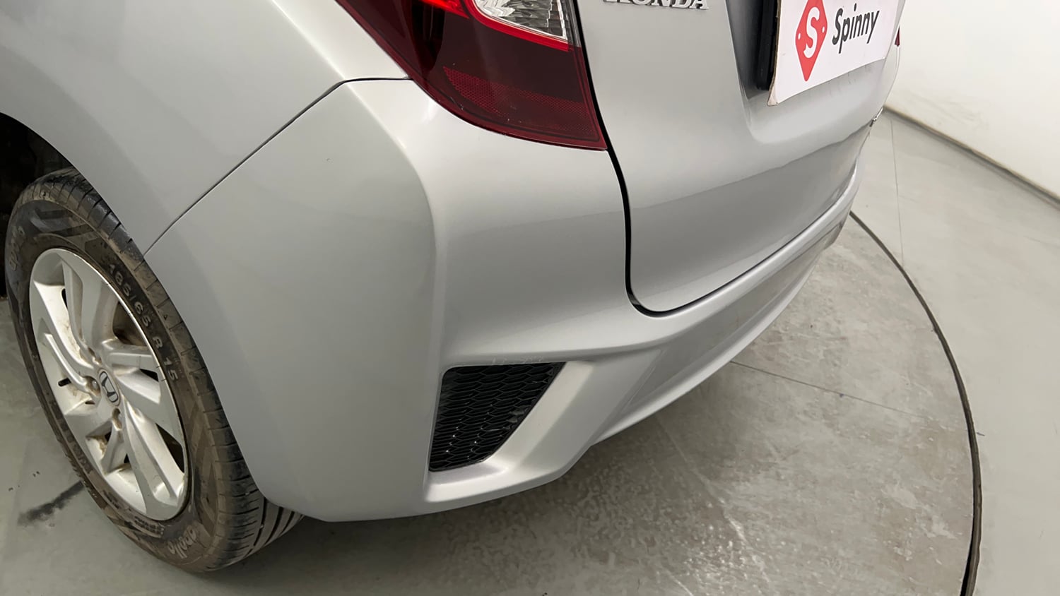Used 2017 Honda Jazz V Petrol Petrol Manual dents MINOR SCRATCH