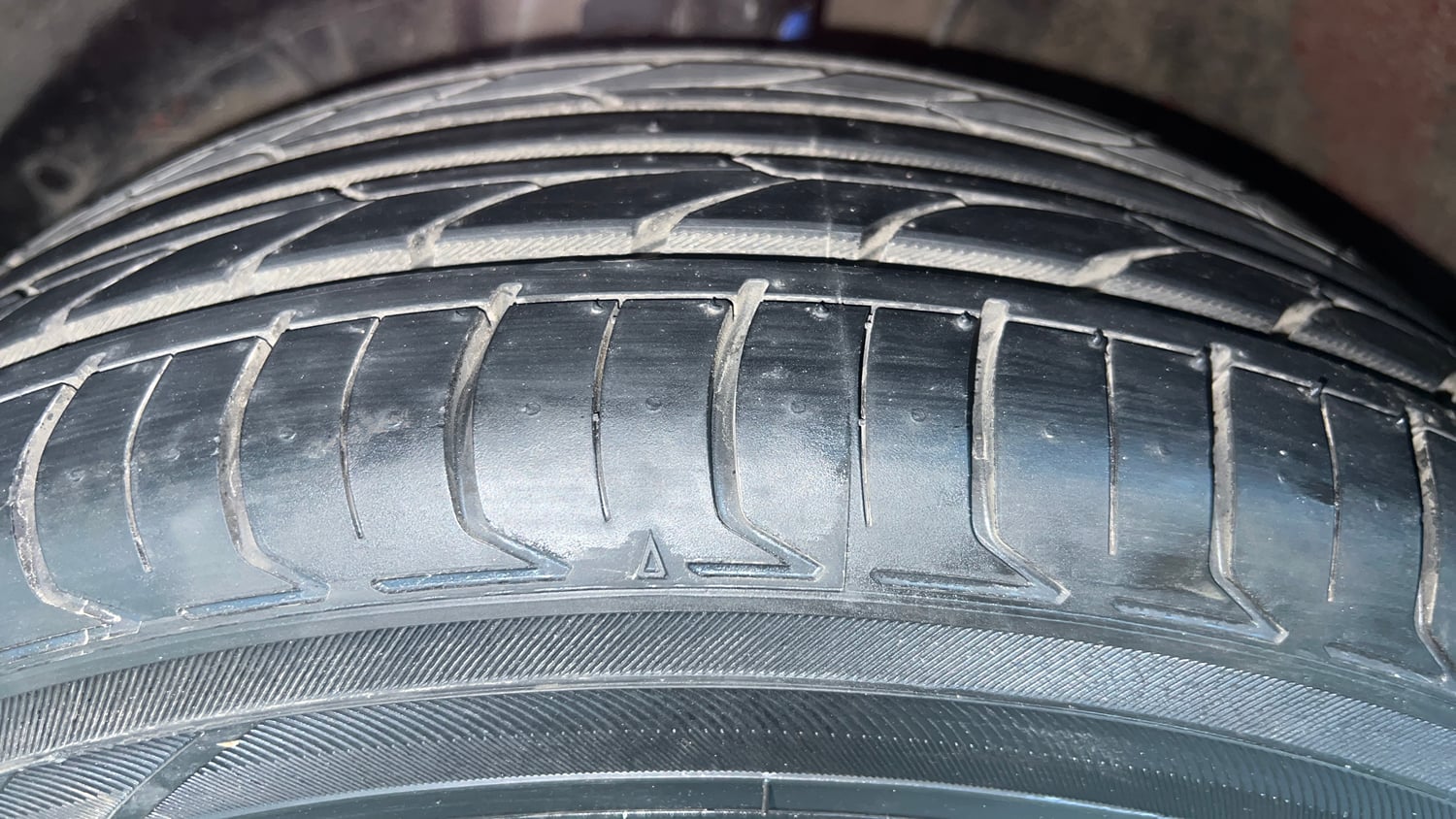 Used 2017 Maruti Suzuki Dzire VXi Petrol Manual tyres LEFT FRONT TYRE TREAD VIEW