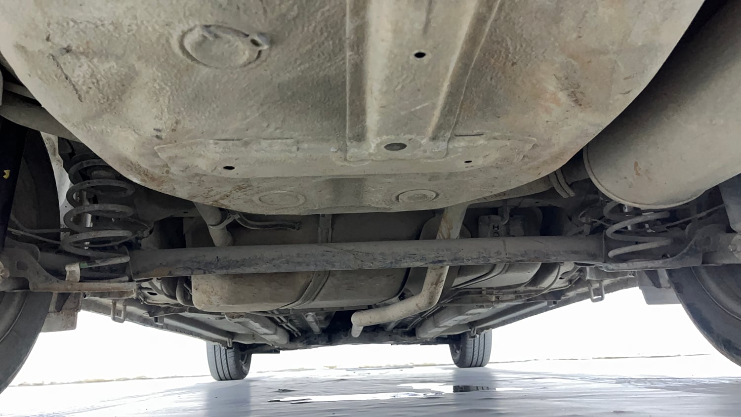 Used 2018 Maruti Suzuki Ciaz Delta 1.3 Hybrid Diesel Manual extra REAR UNDERBODY VIEW (TAKEN FROM REAR)