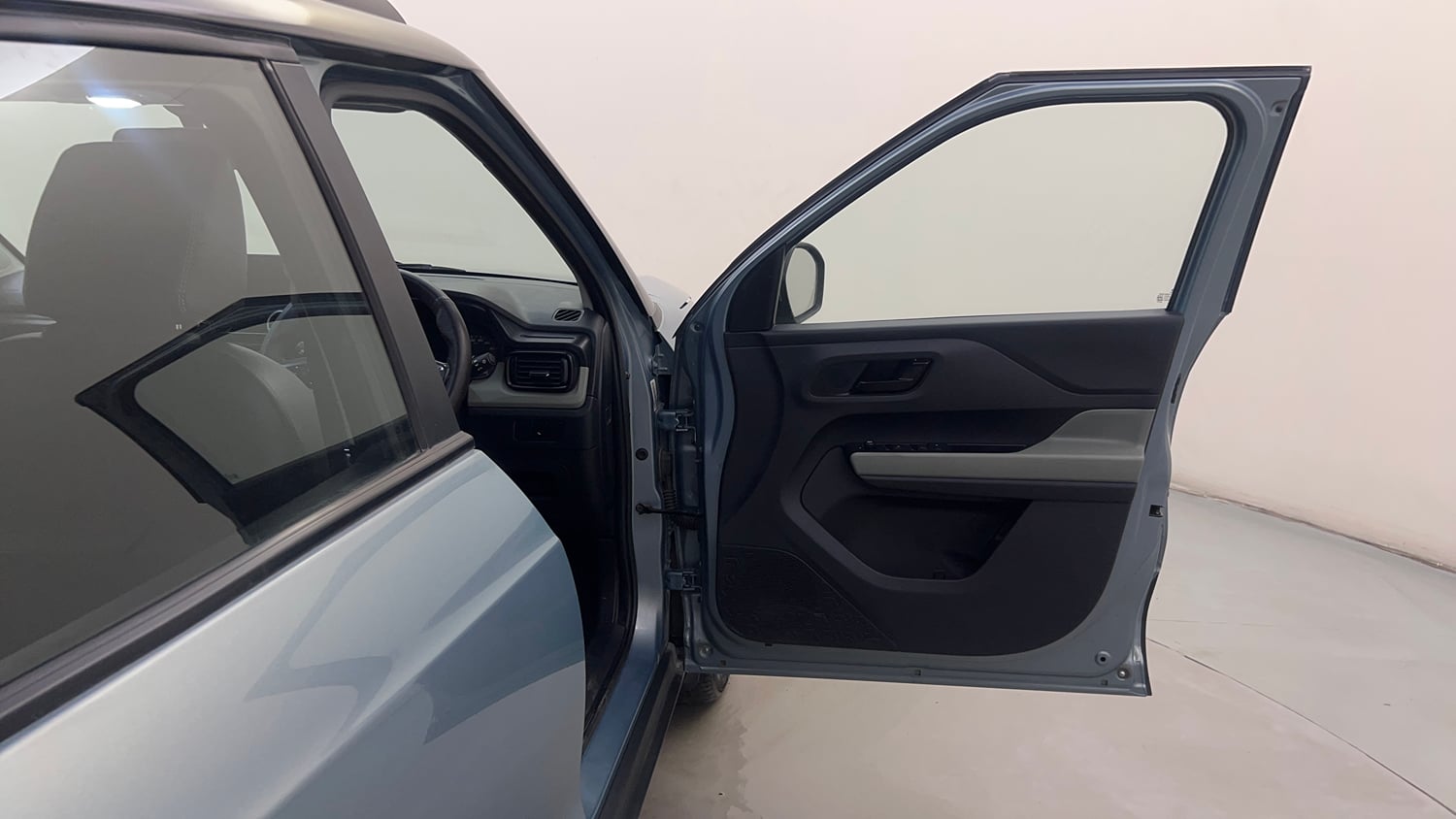 Used 2022 Tata Punch Adventure MT Petrol Manual interior RIGHT FRONT DOOR OPEN VIEW