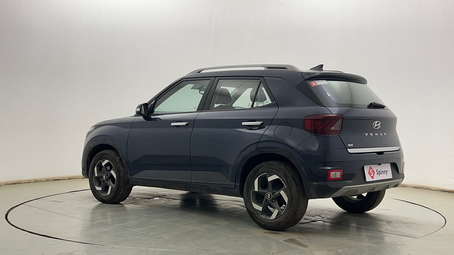 Used 2019 Hyundai Venue SX 1.4 (O) CRDi Diesel Manual exterior LEFT REAR CORNER VIEW