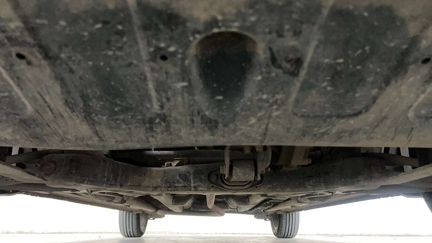 Used 2019 Hyundai Elite i20 Asta 1.2 (O) Petrol Manual extra FRONT LEFT UNDERBODY VIEW