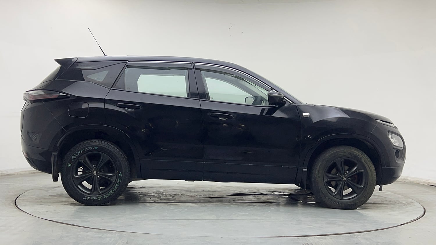 Used 2021 Tata Harrier XT Plus Dark Edition Diesel Manual exterior RIGHT SIDE VIEW