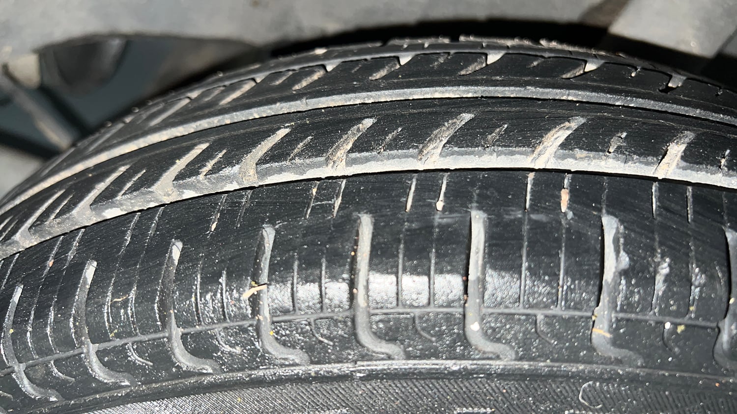 Used 2018 Renault Kwid RXT Petrol Manual tyres LEFT REAR TYRE TREAD VIEW