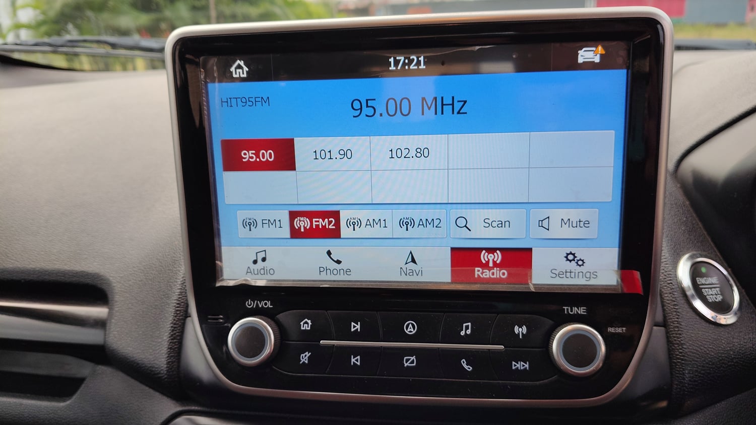 Used 2018 Ford EcoSport Titanium 1.5L Ti-VCT Petrol Manual top_features Touch screen infotainment system