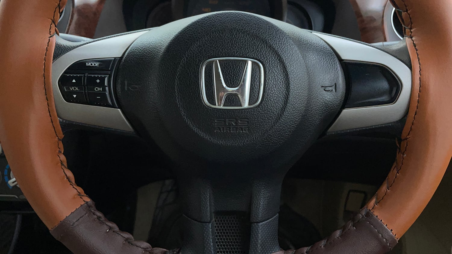 Used 2013 Honda Amaze 1.2 VX i-VTEC Petrol Manual top_features Airbags