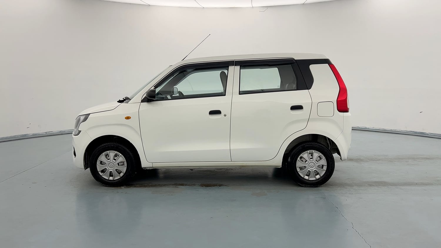 Used 2022 Maruti Suzuki Wagon R LXI 1.0 Petrol Manual exterior LEFT SIDE VIEW