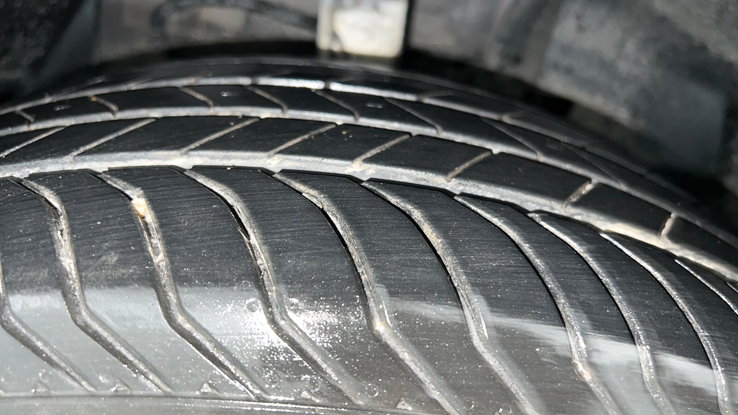 Used 2026 Tata Nexon Fearless + A PS DCA DK 1.2 Petrol Automatic tyres RIGHT FRONT TYRE TREAD VIEW