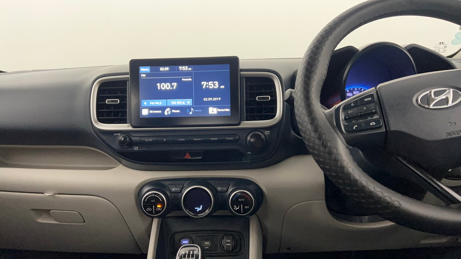 Used 2020 Hyundai Venue SX 1.4 CRDi Dual Tone Diesel Manual interior MUSIC SYSTEM & AC CONTROL VIEW