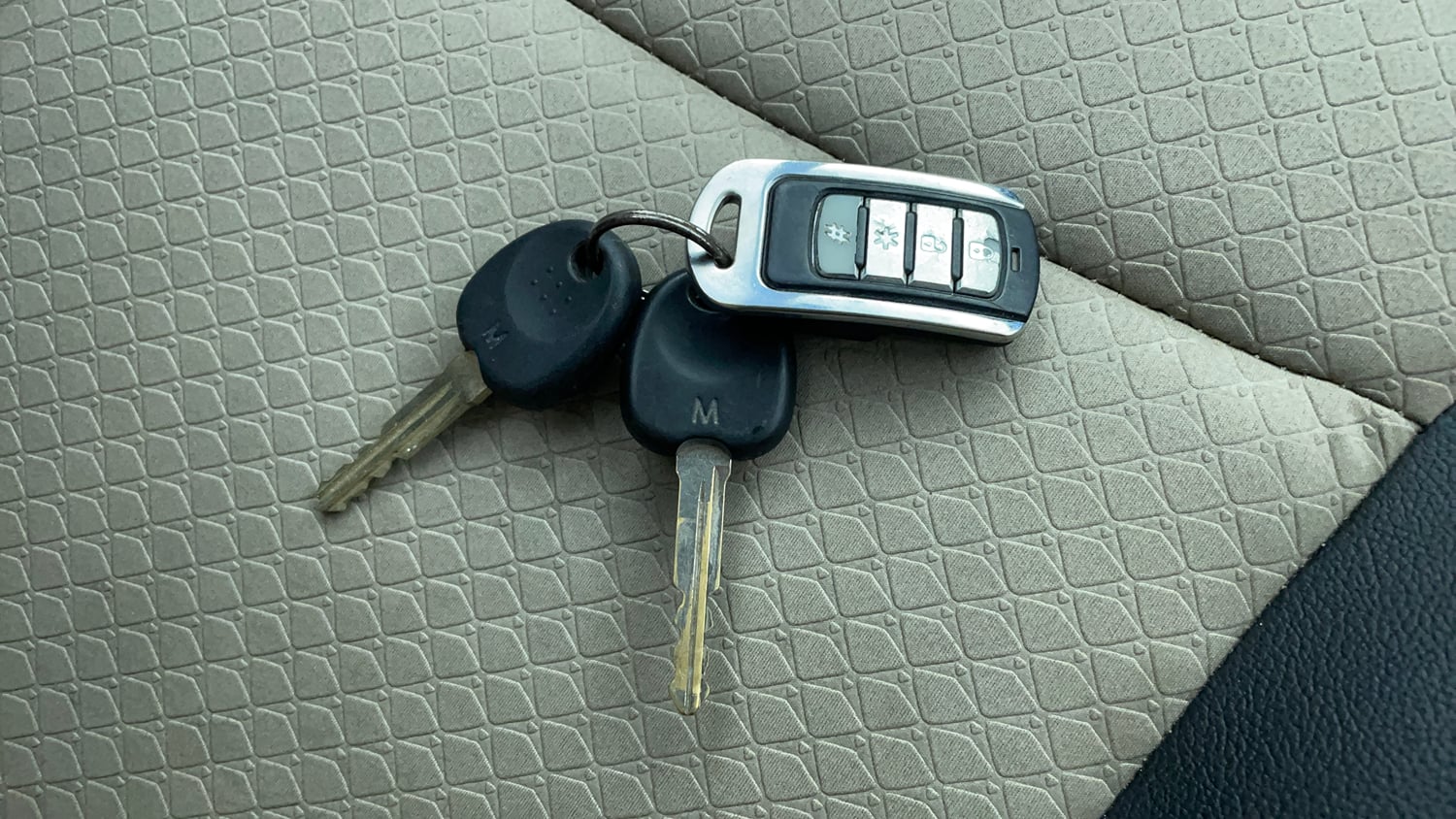 Used 2019 Hyundai Santro Era Executive Petrol Manual extra CAR KEY VIEW
