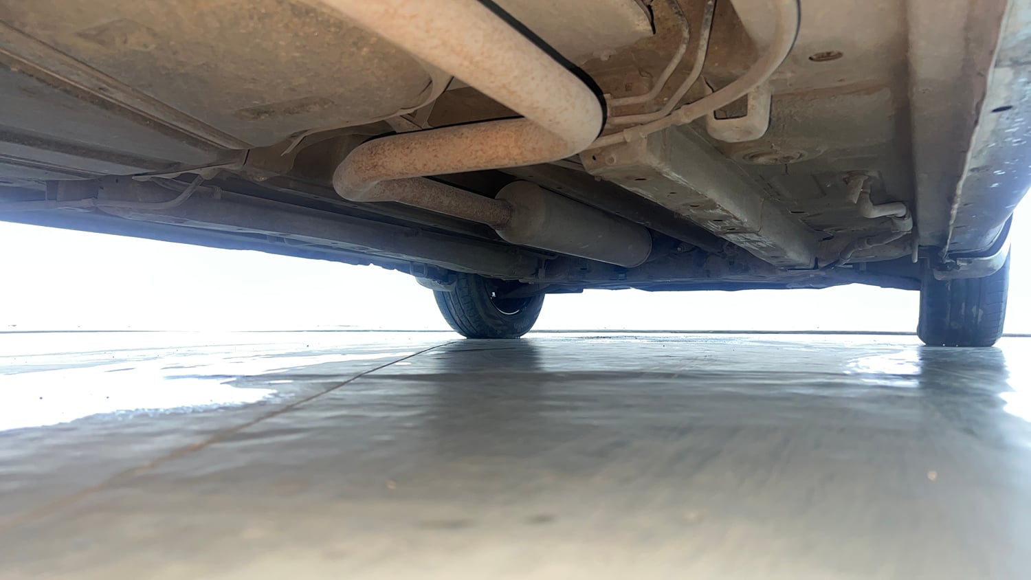 Used 2013 Maruti Suzuki Ertiga Vxi Petrol Manual extra REAR RIGHT UNDERBODY VIEW