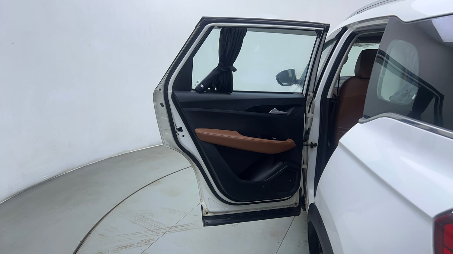 Used 2021 MG Motors Hector Plus Sharp 1.5 Petrol Turbo CVT 6-STR Petrol Automatic interior LEFT REAR DOOR OPEN VIEW